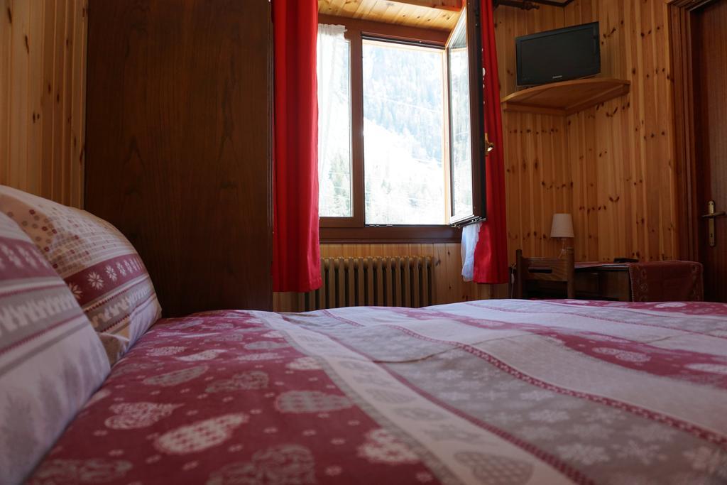 Albergo Rotenthal Формацца Номер фото